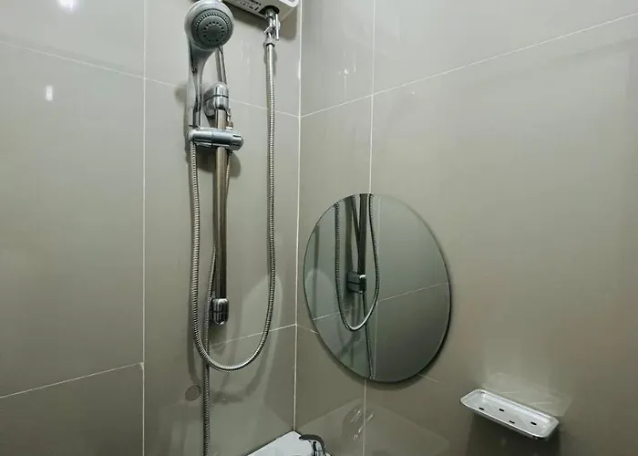 Apartment Paris Theme Near Trinoma Sm North Lrt Roosevelt Snr Congressional Free Netflix Prime Hbo Max Fast Internet *